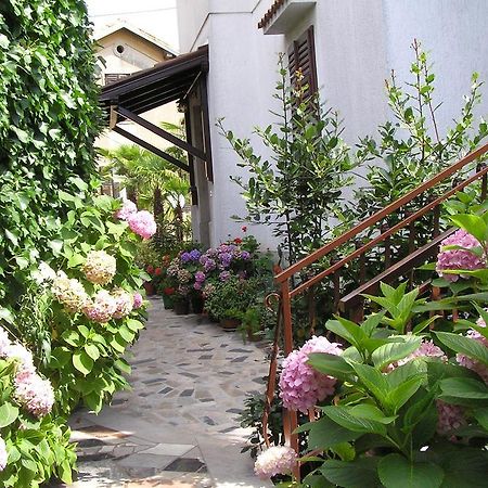 Apartments Villa Ida Опатия Экстерьер фото